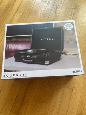NEW! The Journey+ Black Suitcase Record Player with Bluetooth Streaming 🎶